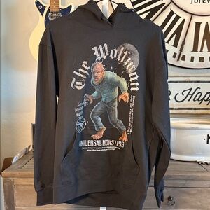 UNIVERSAL MONSTERS WOLFMAN Black Hoodie IN MEDIUM